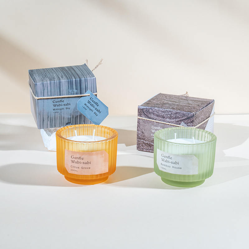 Copo de vela de vidro redondo com listras verticais velas perfumadas - fornecedor de velas de cera de soja ecológica