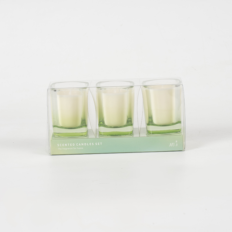 Conjunto de 3 velas quadradas com cor gradiente
