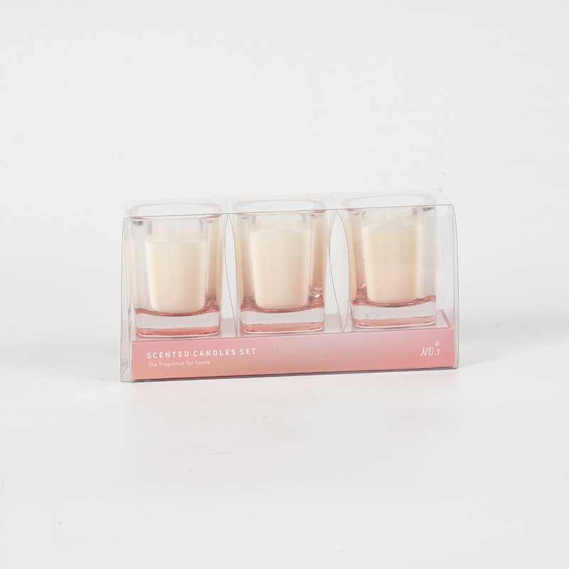 Conjunto de 3 velas quadradas com cor gradiente
