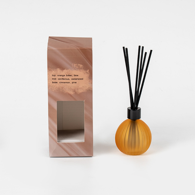 Bulbo de vidro pequeno com listras verticais evaporando garrafa difusor de palheta - fabricante de difusor de palheta de perfume doméstico